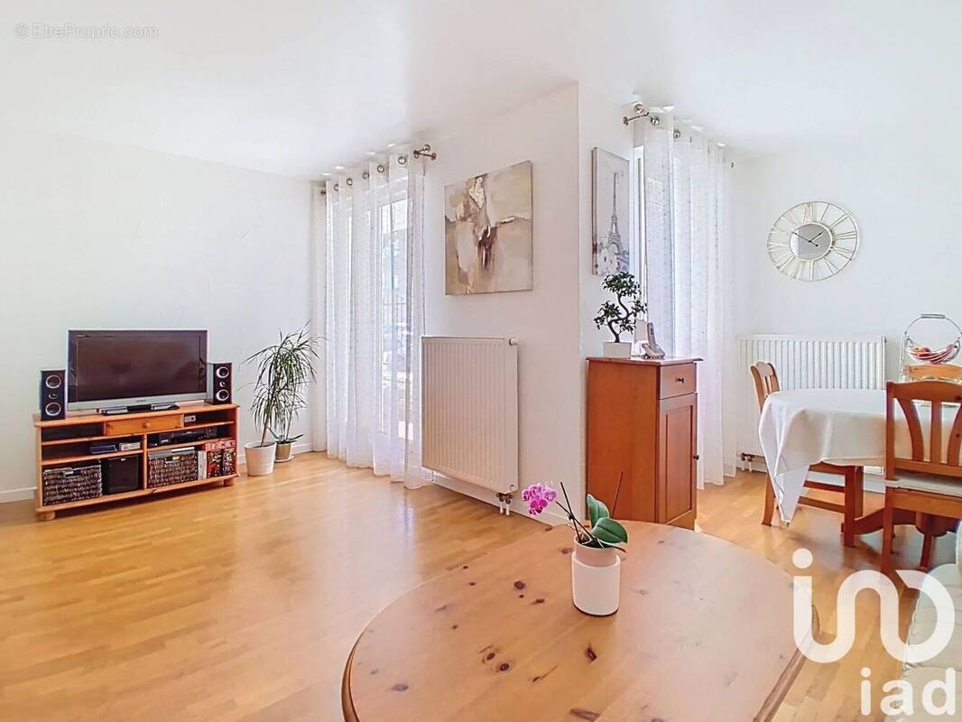 Photo 1 - Appartement à GUYANCOURT