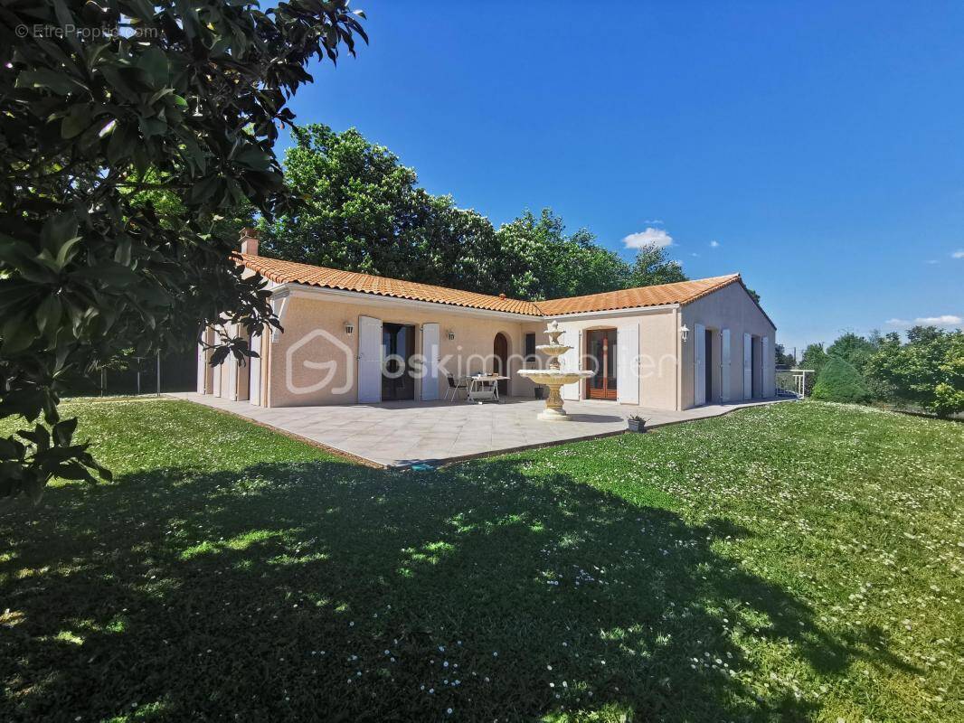 Maison à PONS
