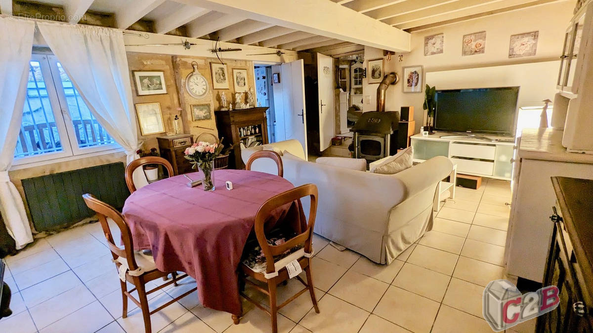 Maison à PORTETS