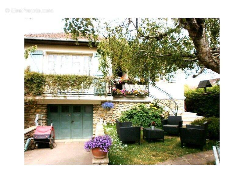Maison à GRETZ-ARMAINVILLIERS