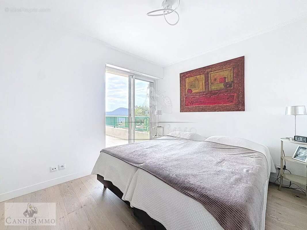 Appartement à MANDELIEU-LA-NAPOULE