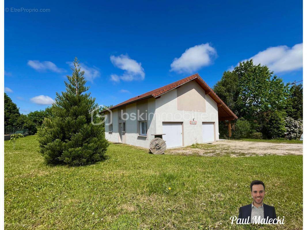 Maison à LA TOUR-DU-PIN