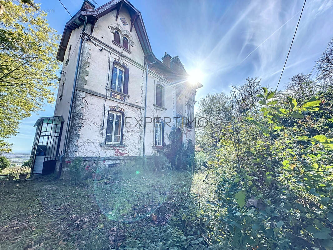 Maison à TOURNUS