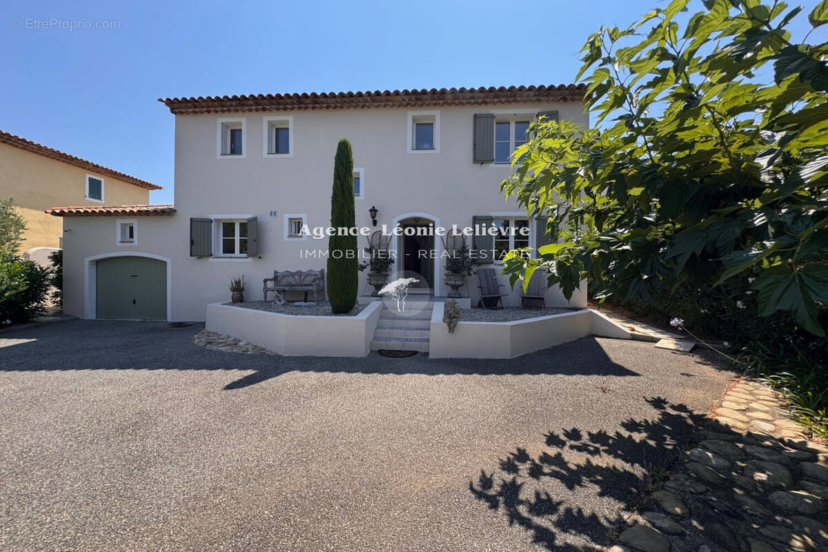 Maison à LES ISSAMBRES