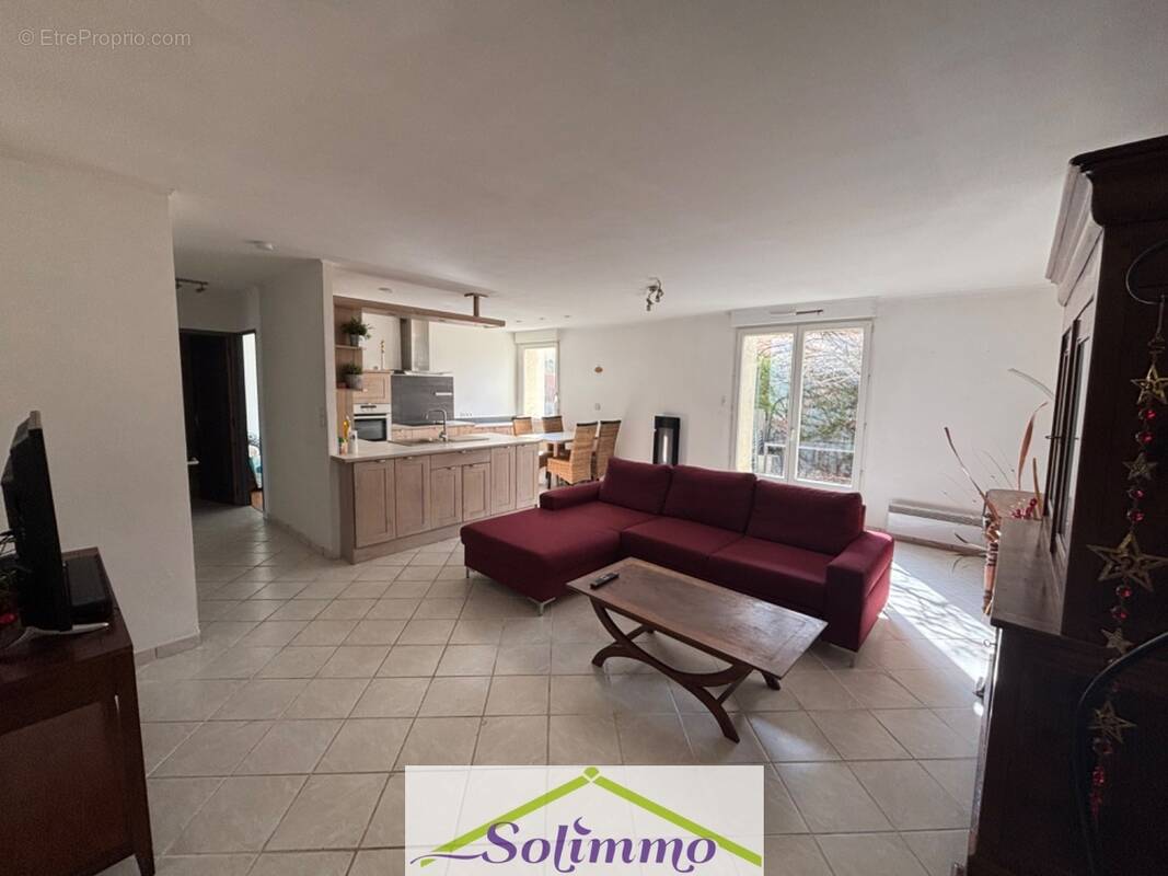 Appartement à LES ABRETS