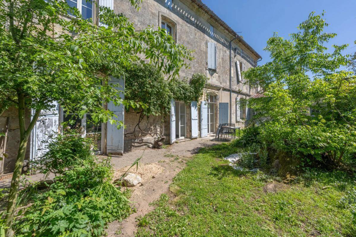 Maison à SAINT-ANDRE-DE-CUBZAC