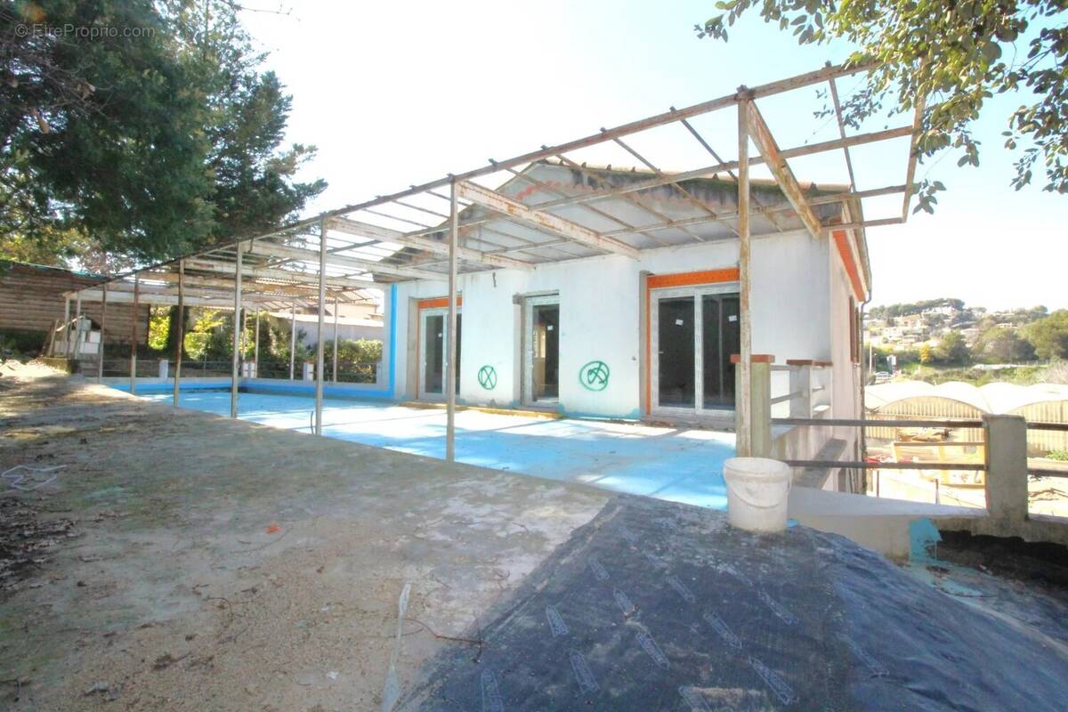 Appartement à VILLENEUVE-LOUBET