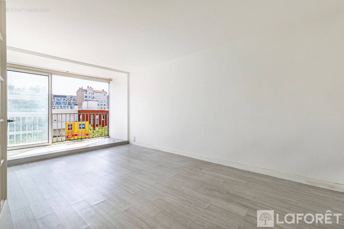 Appartement à LE KREMLIN-BICETRE
