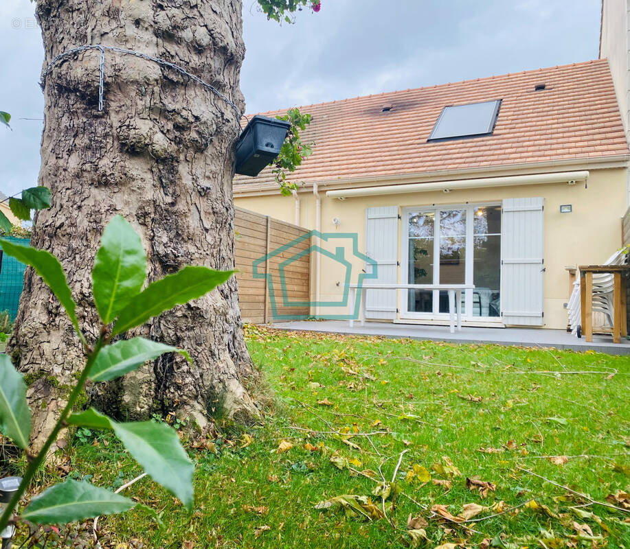 Maison à ORGERUS