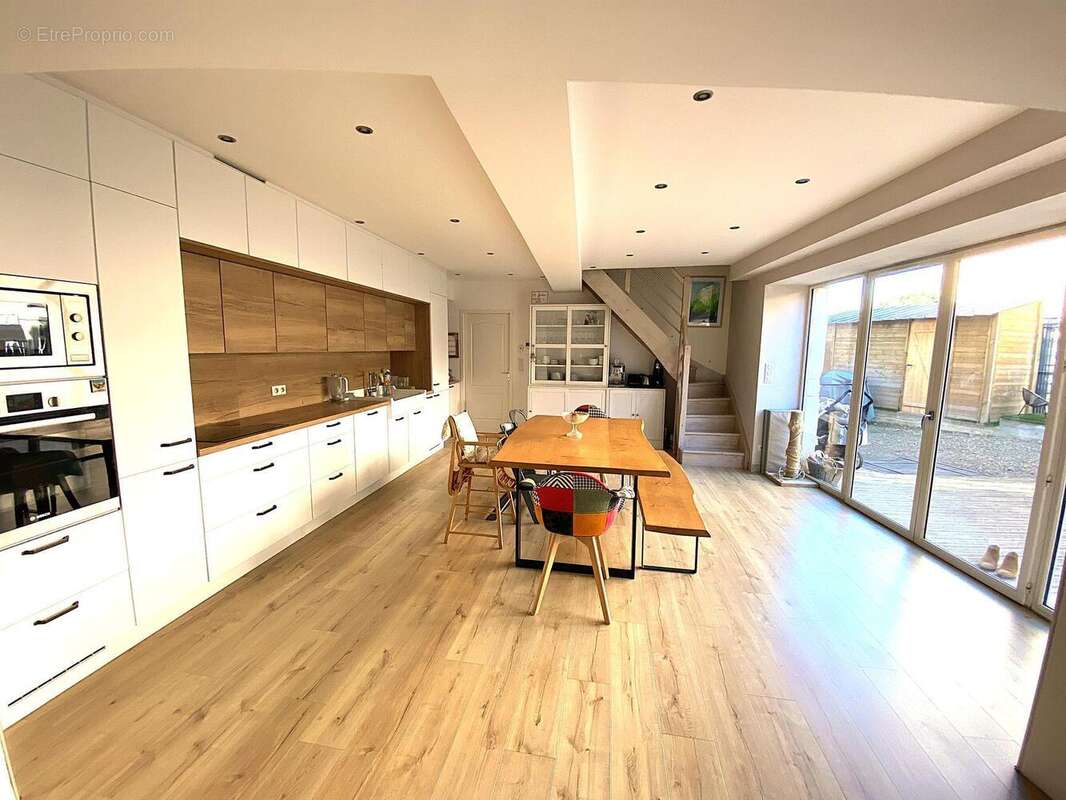 Photo 3 - Maison à JASSANS-RIOTTIER