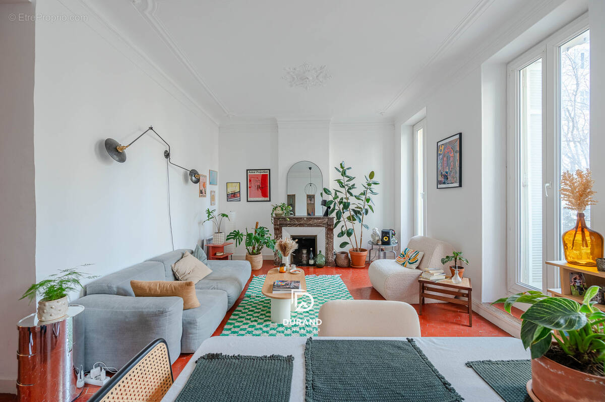 Appartement à MARSEILLE-6E