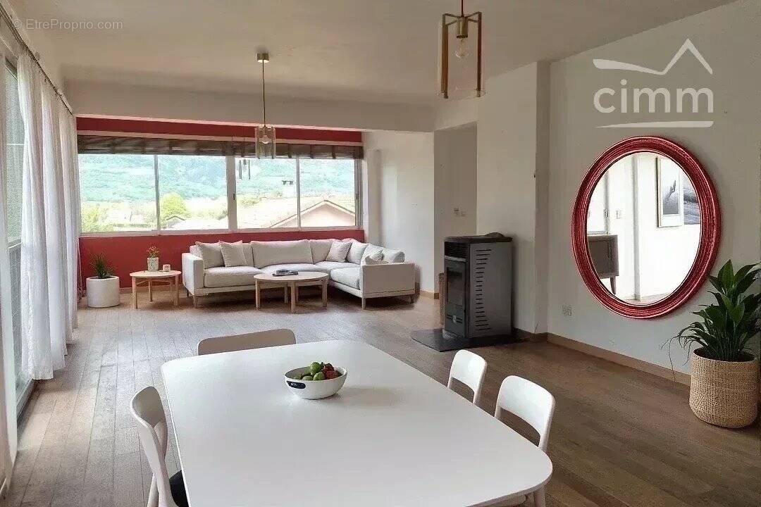 Appartement à TENCIN