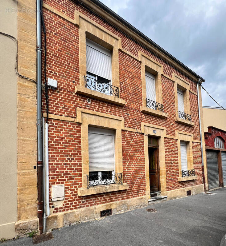 Appartement à CHARLEVILLE-MEZIERES