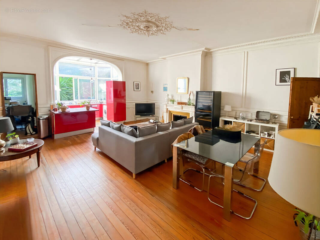 Appartement à BORDEAUX