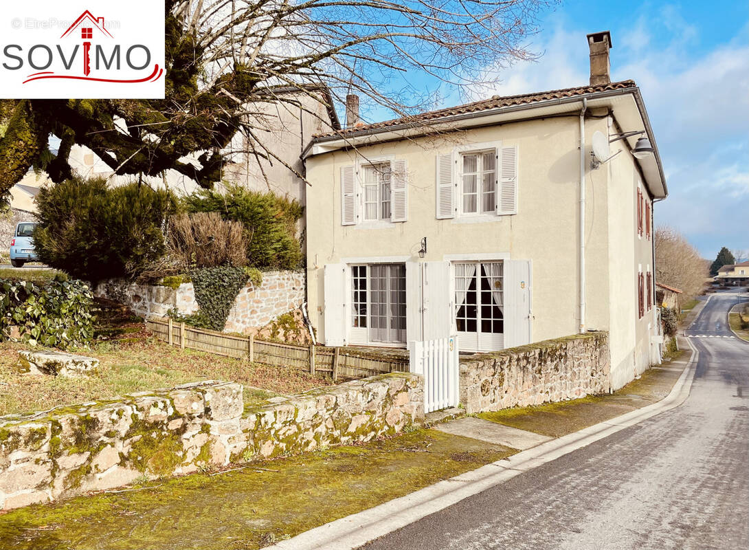 Maison à MONTROLLET