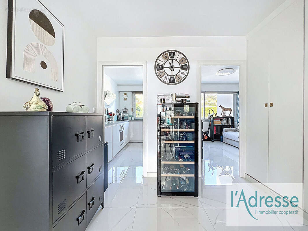 Appartement à VALLAURIS