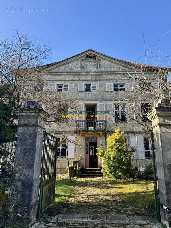 Maison à PORT-SUR-SAONE