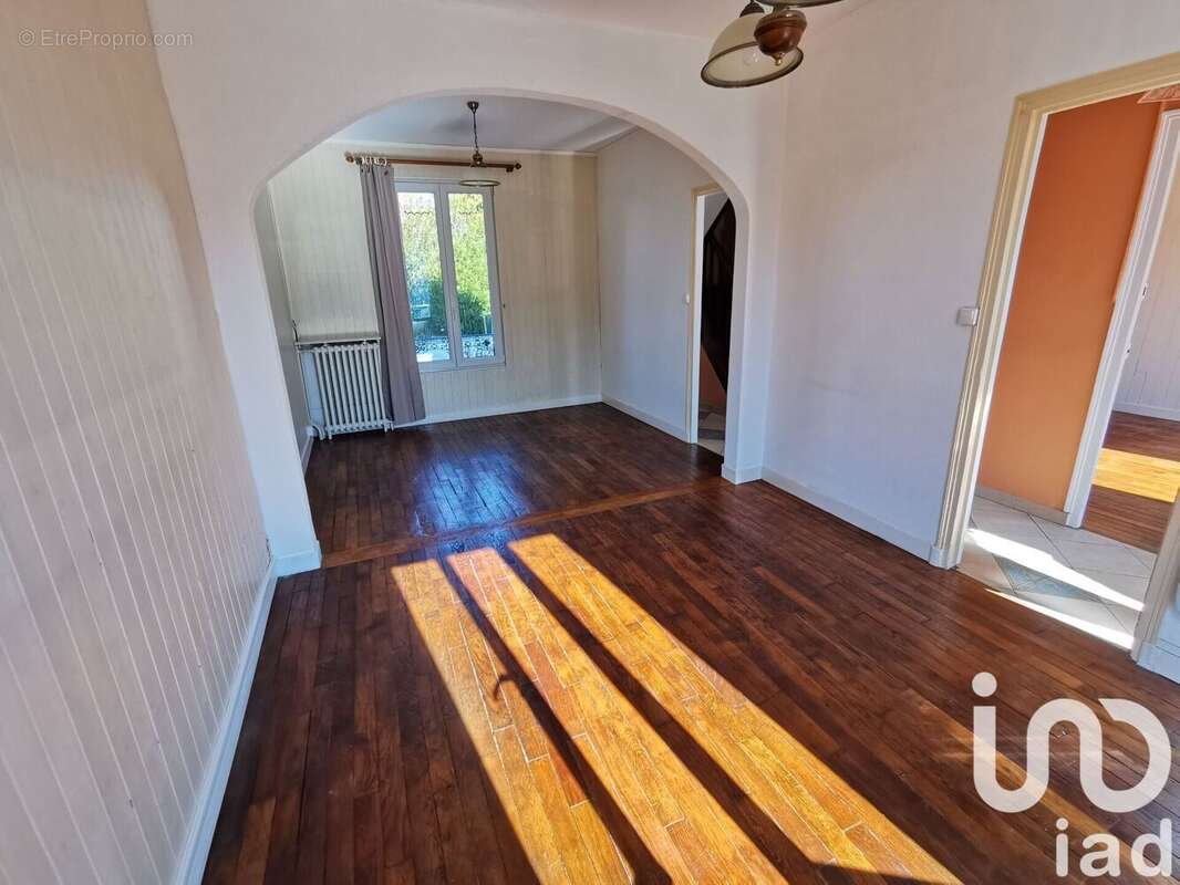 Photo 3 - Maison à ARPAJON