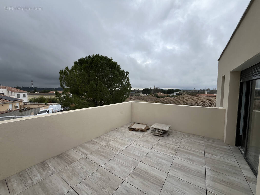 Appartement à JUVIGNAC