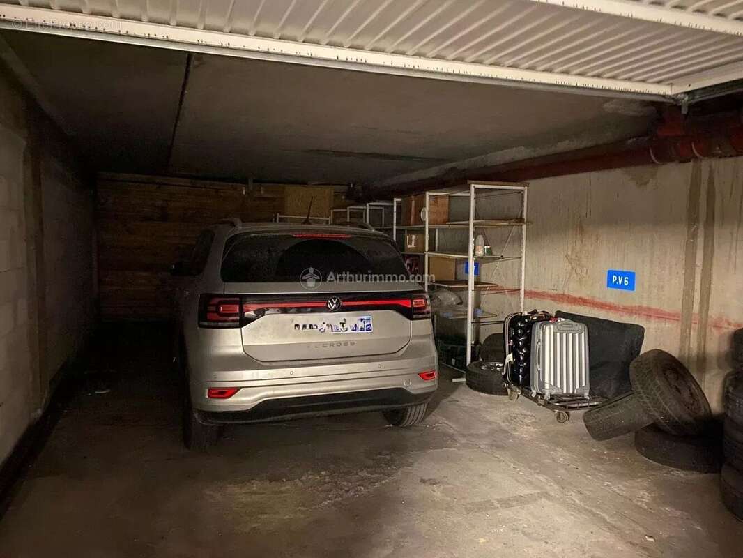 Parking à HYERES
