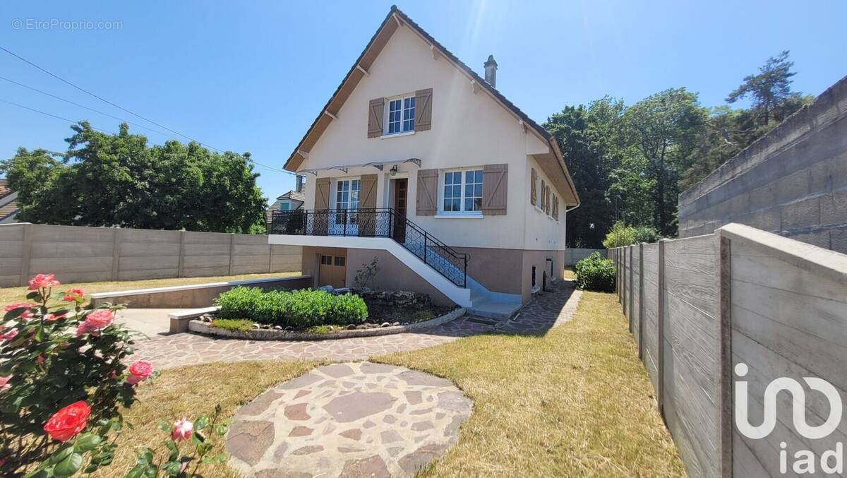 Photo 1 - Maison à VALENCE-EN-BRIE