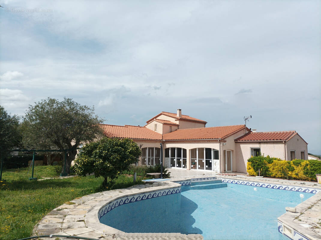 Maison à LAROQUE-DES-ALBERES