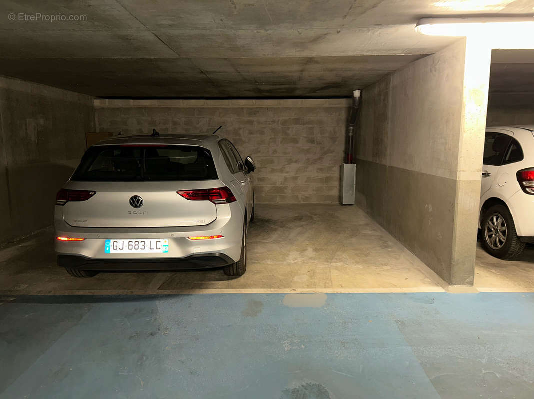 Parking à CHATILLON