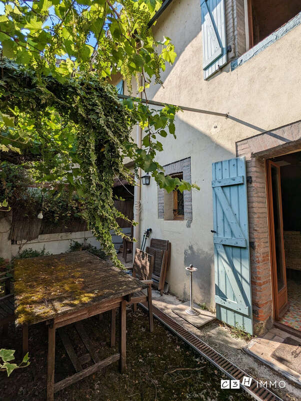 Maison à CINTEGABELLE