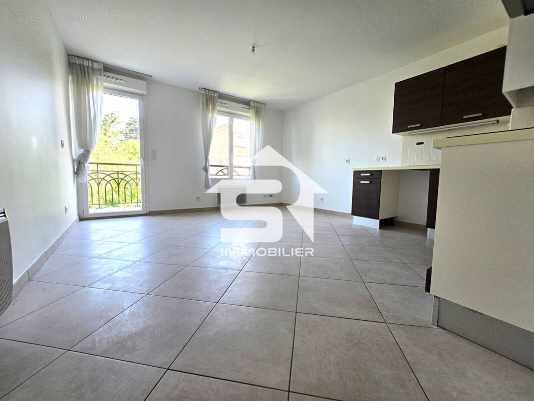 Appartement à LE PERREUX-SUR-MARNE