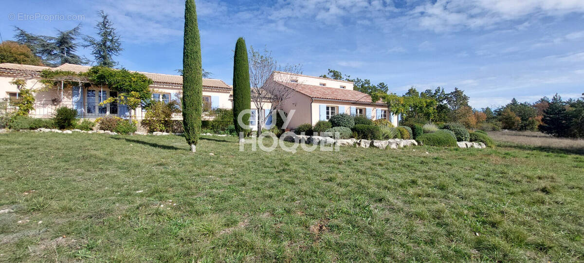 Maison à MONIEUX