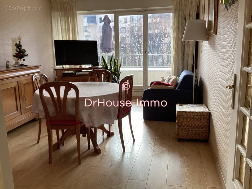 Appartement à SAINT-GRATIEN