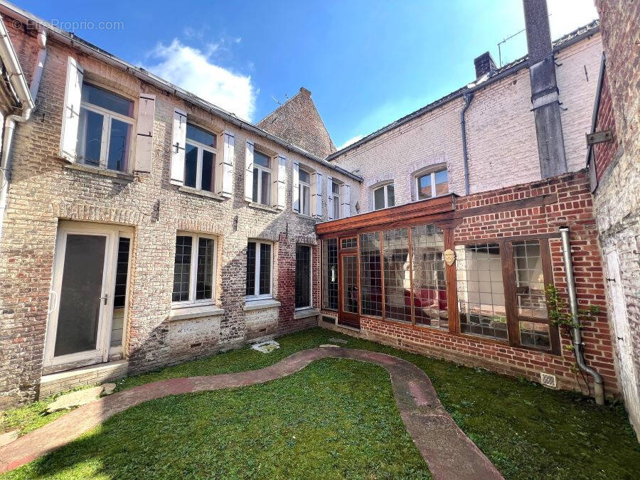 Maison à SAINT-AMAND-LES-EAUX