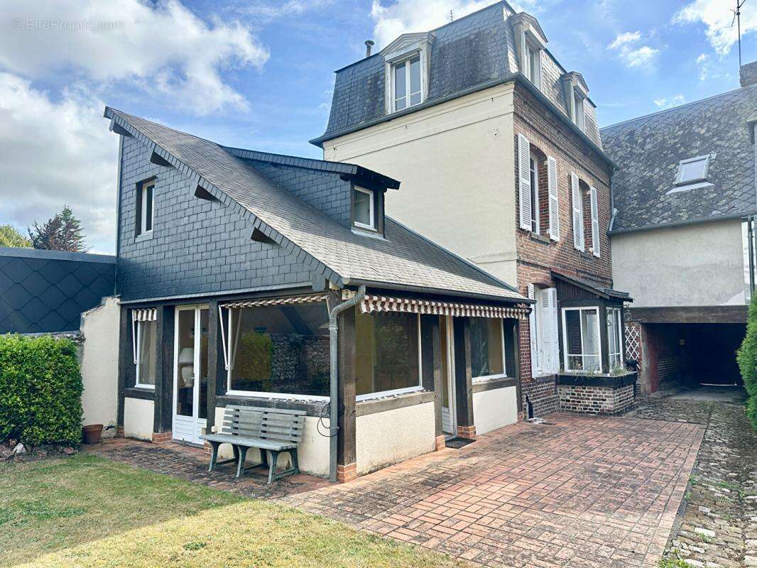 Maison à PONT-L&#039;EVEQUE