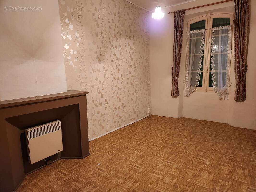 Maison à VIOLES