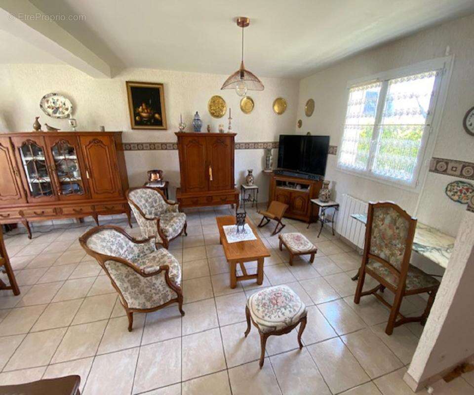 Maison à SURZUR