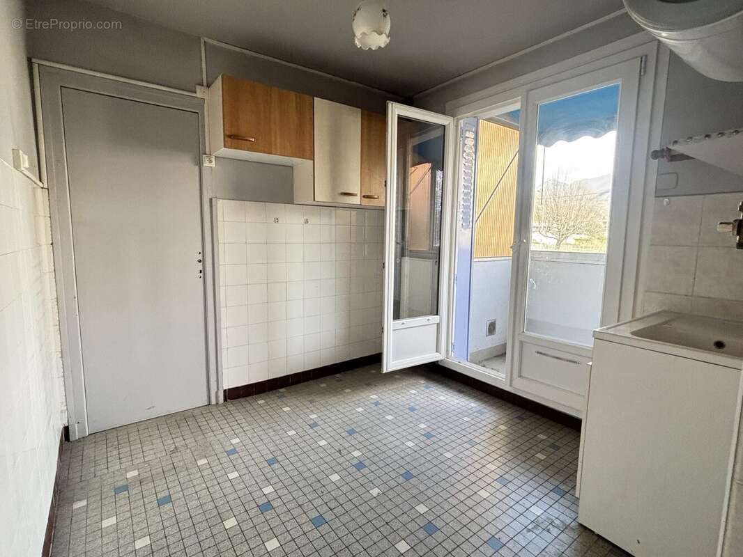 Appartement à FONTAINE