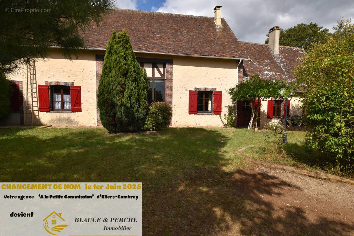 Maison à CHAMPROND-EN-GATINE