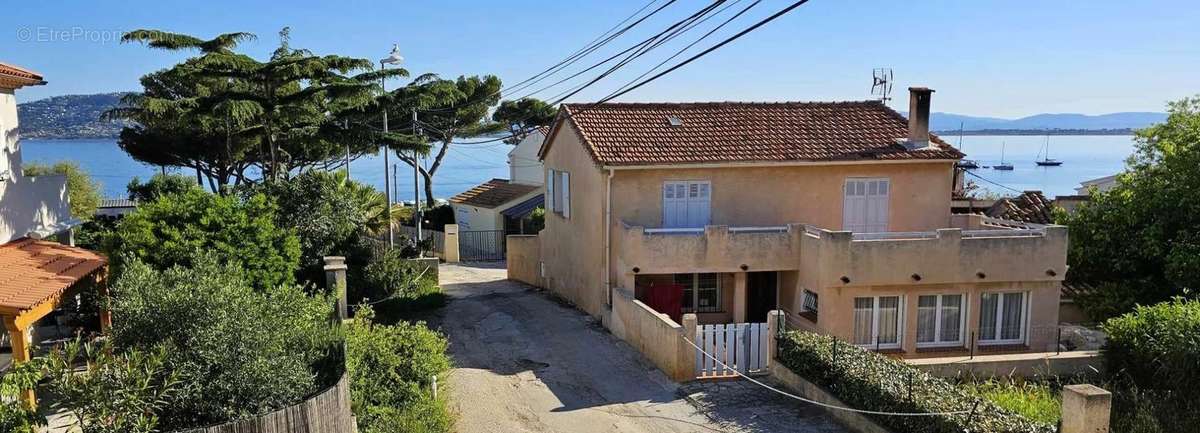 Maison à HYERES