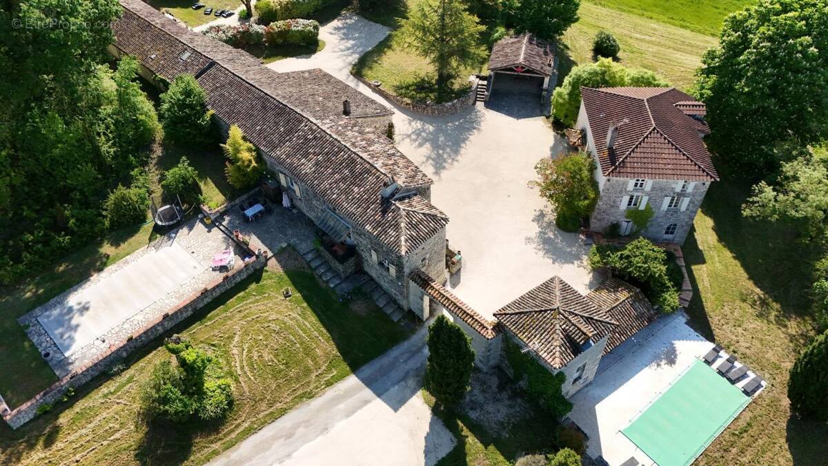 Maison à ROQUECOR