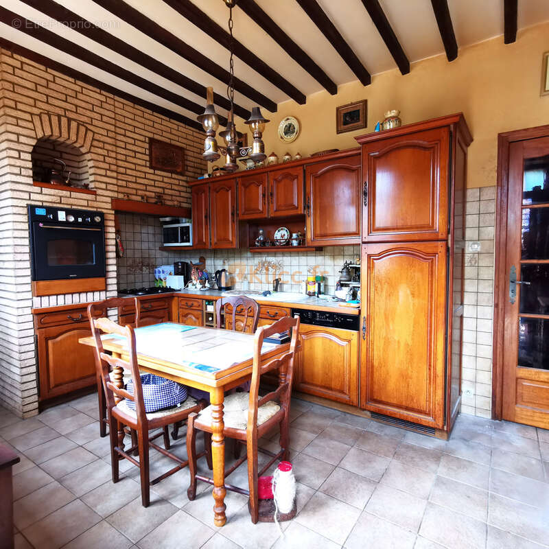 Maison à GREGES
