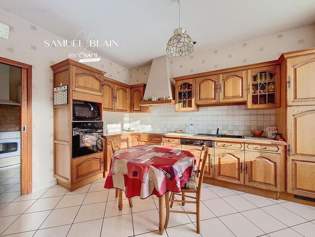 Photo 4 - Maison à ALLONNES