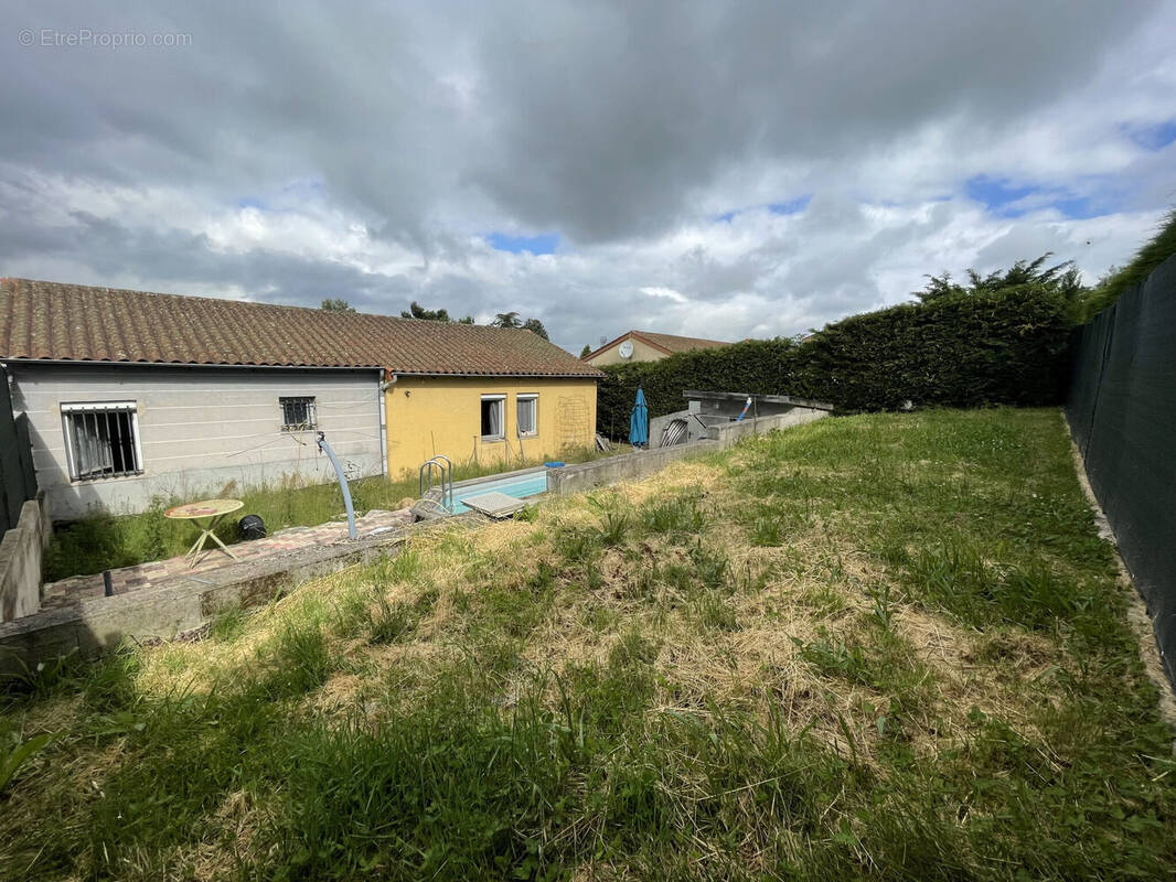 Photo 1 - Maison à AMPLEPUIS
