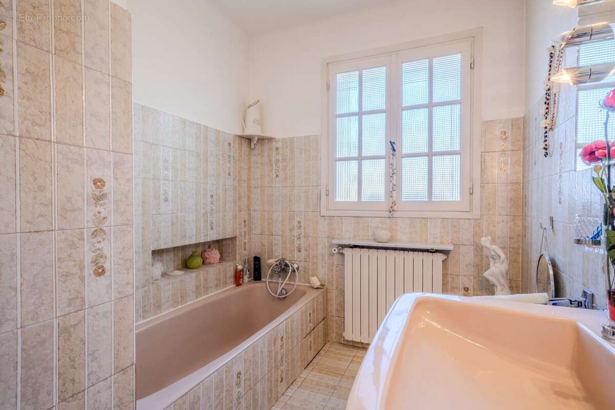 Maison à MOUGINS