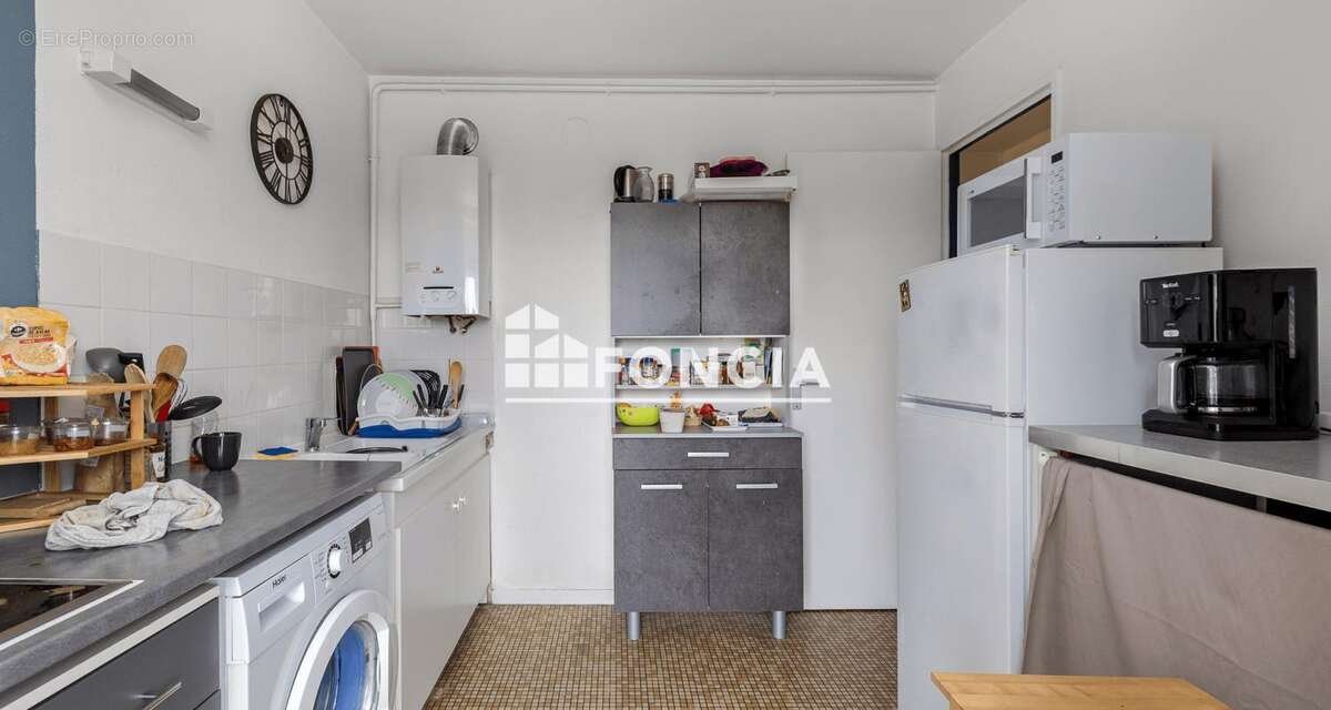 Appartement à MONT-SAINT-AIGNAN