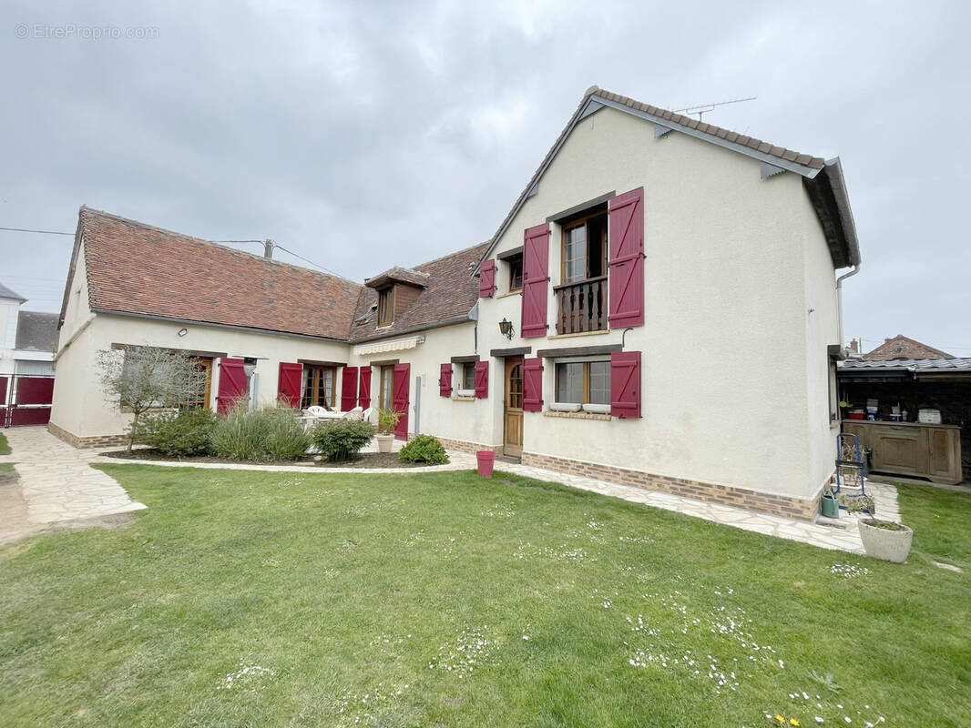 Maison à SAINT-CREPIN-IBOUVILLERS