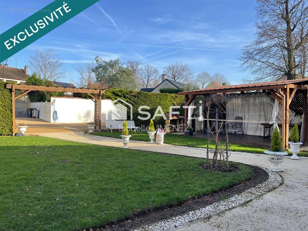 Photo 1 - Maison à LE PLESSIS-TREVISE