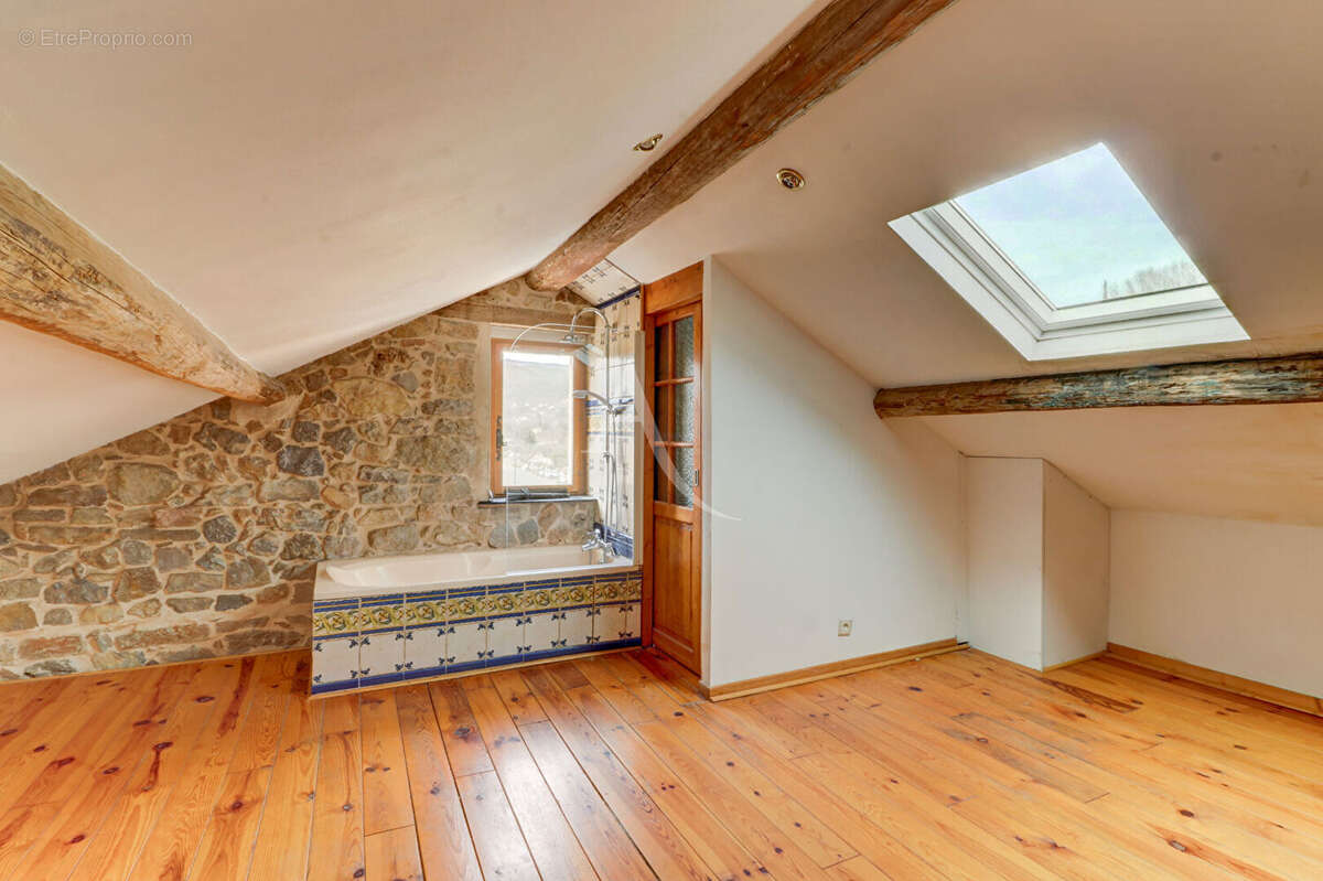 Maison à FAYENCE