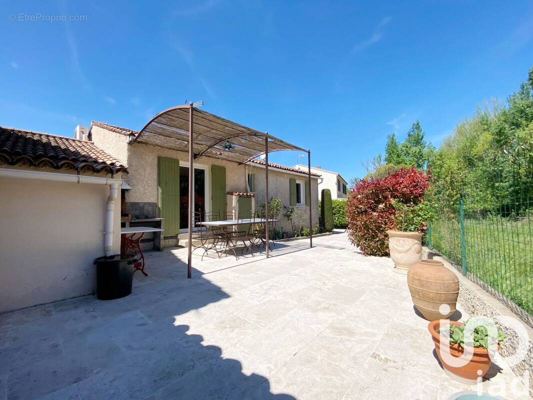 Photo 1 - Maison à ROBION