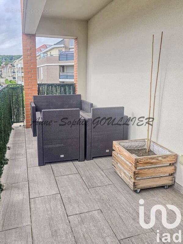 Photo 1 - Appartement à CHANTELOUP-LES-VIGNES