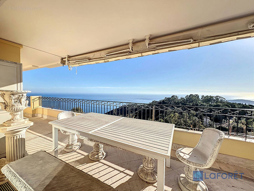 Appartement à EZE